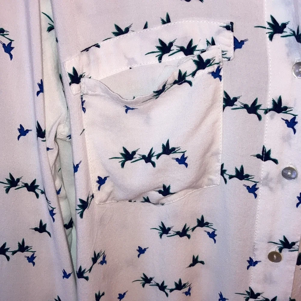 JUST living white bird blouse. Size L - Picture 2 of 7